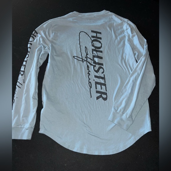 Hollister Other - Hollister long sleeve graphic t-shirt